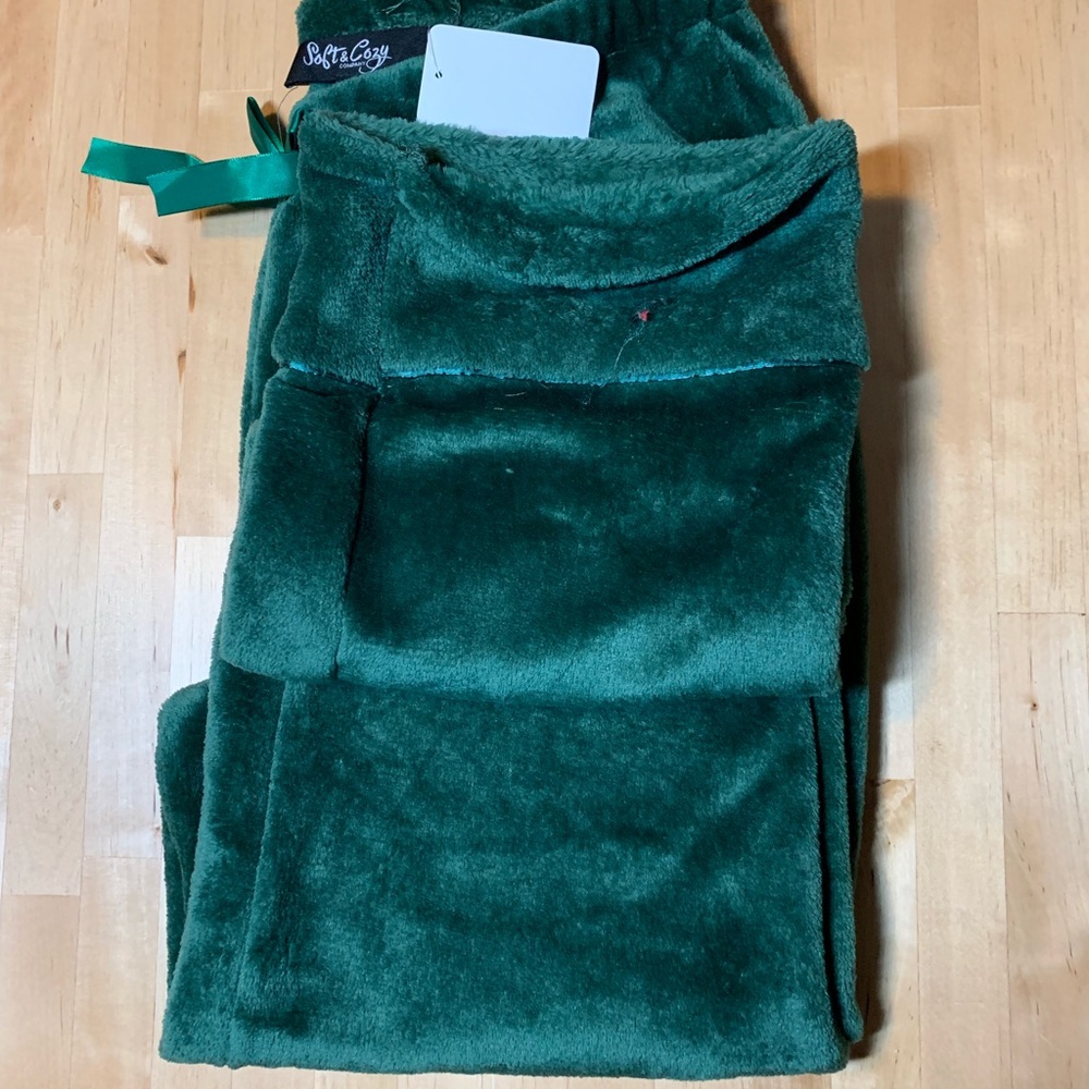 Soft & Cozy Rich Green 👖 Pajama Pants 👖